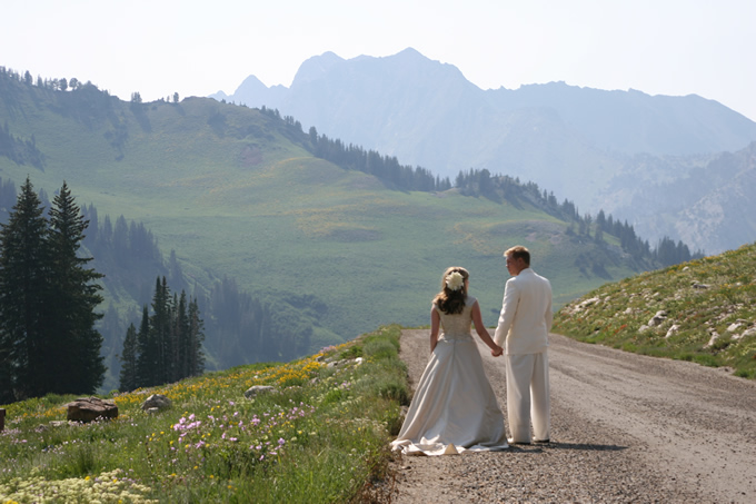 Weddings | Alta's Rustler Lodge